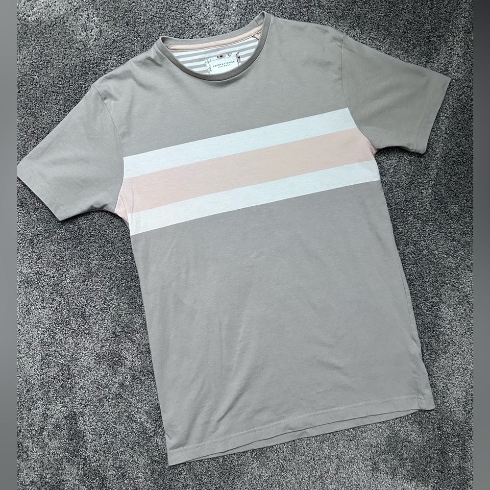 New mens tshirt